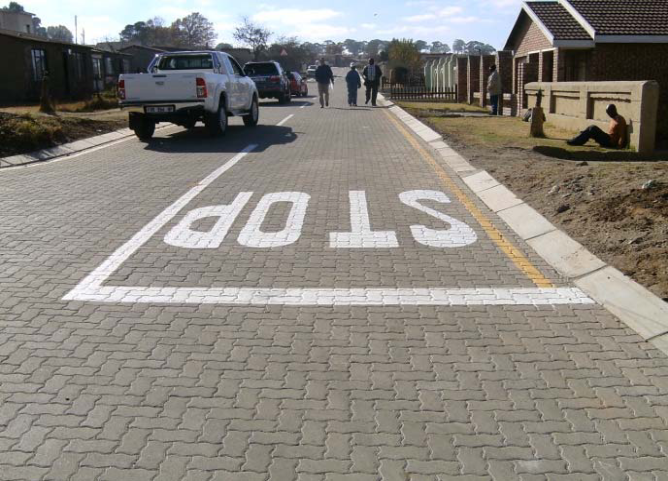 MSUKALIGWA MUNICIPALITY Roads and Storm water Upgrades